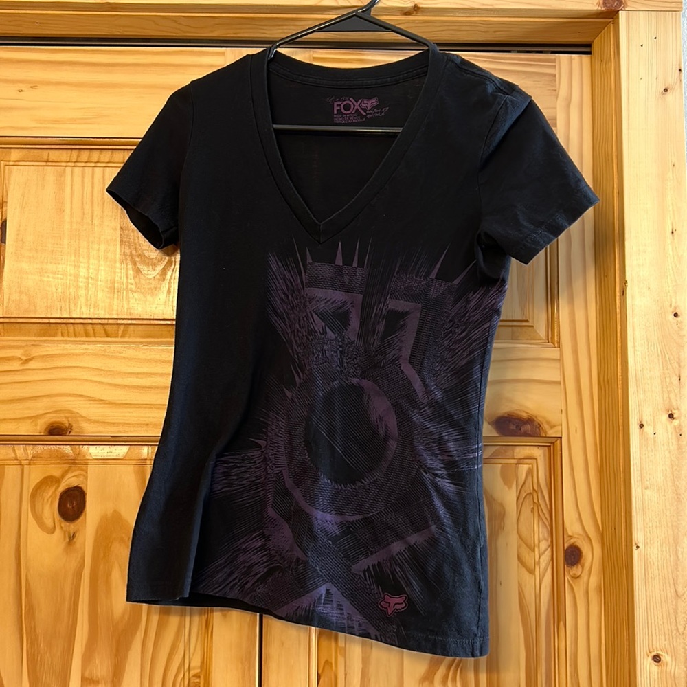 Black and purple Fox t shirt, size XS